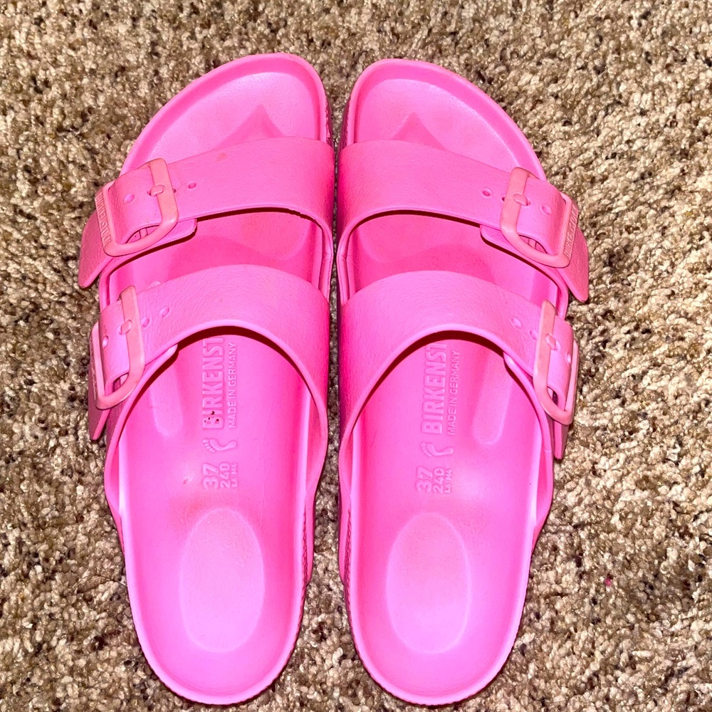 Pink Birkenstocks!💗🌸